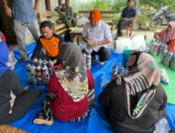 Gandeng DLH Lamsel, HKA Ruas Tol Bakter Lakukan Inovasi Pengolahan Sampah Plastik Menjadi Kursi