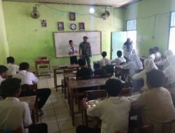 Babinsa Distribusikan 3.303 Porsi Makanan Bergizi ke Siswa di Pebayuran
