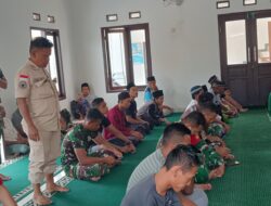 Satgas TMMD ke-126 Laksanakan Ibadah Sholat Jumat Bersama Warga di Masjid Al Barokah Nagacipta