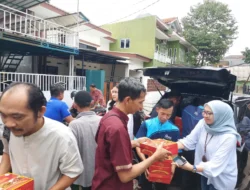 BRI Peduli Bogor Hadir di Jumat Berkah BRI BO Cibinong, Bagikan Nasi Kotak Gratis