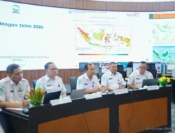Waspada”Potensi Cuaca Ekstrem Malam Tahun Baru2025- 2026 di Banten