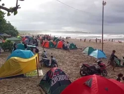 Pantai Sawarna di Kabupaten Lebak Ramai di Awal Tahun 2026