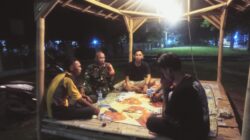 Patroli Gabungan Koramil 03/Cabangbungin Sasar Pos Ronda dan Remaja Nongkrong, Imbau Ramadan Kondusif