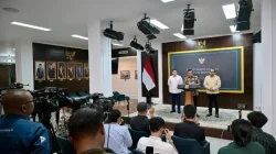 Prabowo Rombak Pimpinan BGN, Dadan Hindayana Digantikan Nanik S Deyang