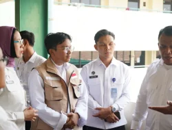 MBG Perdana Setelah Libur Sekolah, Wakil Kepala BGN Tinjau Pelaksanaan Program MBG di Jakarta Pusat