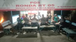Tingkatkan Keamanan Lingkungan, Satbinmas Polres Melawi Sambangi dan Bina Pos Satkamling di Nanga Pinoh